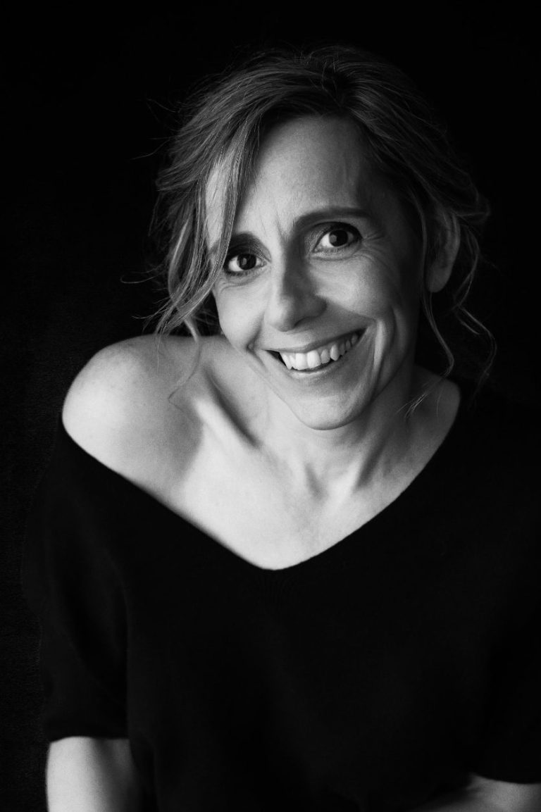 Photographe Corporate & Immobilier Thonon-les-Bains – Magali Tumbach Magali Tumbach, photographe professionnelle à Thonon-les-Bains (Haute-Savoie), experte en portraits d'entreprise et en photographie immobili